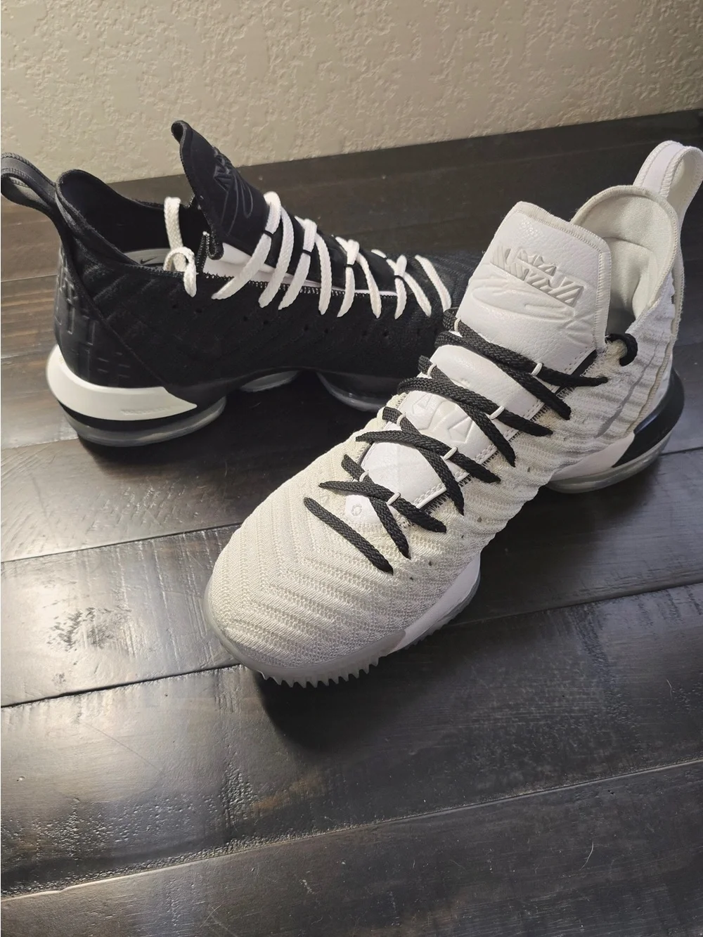 Nike Two-Tone LeBron Basketball Shoes - Black & White